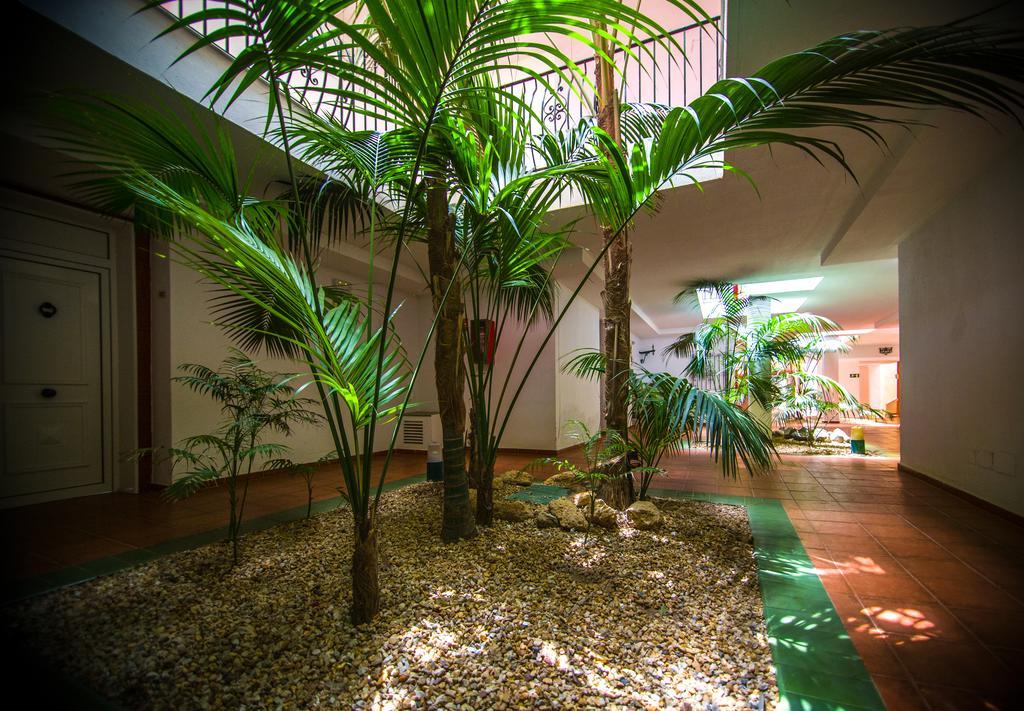 Aparthotel Las Dunas Chiclana de la Frontera Εξωτερικό φωτογραφία