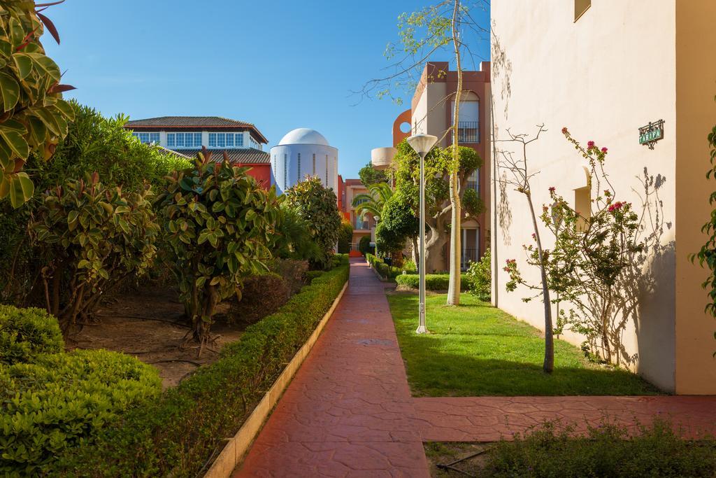 Aparthotel Las Dunas Chiclana de la Frontera Εξωτερικό φωτογραφία